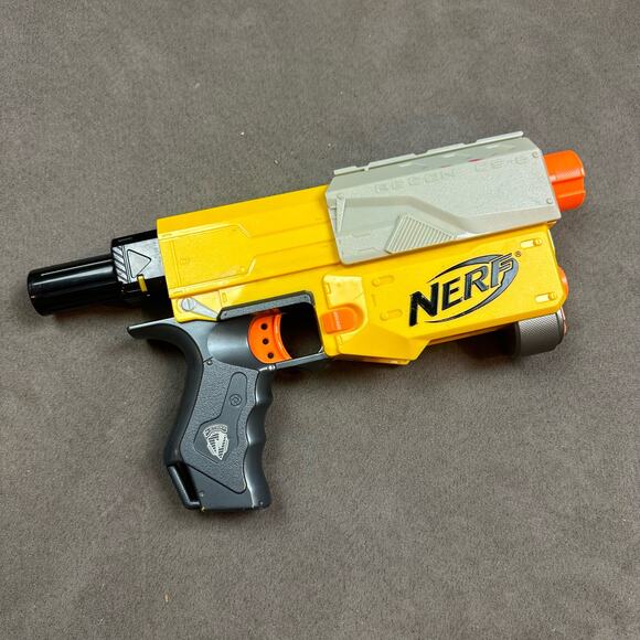 Nerf Recon CS-6 Soft Dart Toy Gun Blaster Hasbro 2007 - Picture 1 of 5